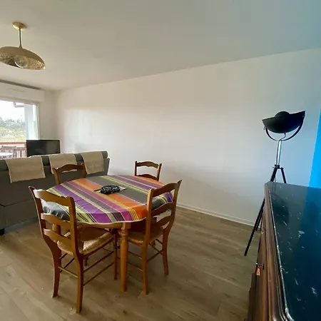 Apartmán T2 Avec Terrasse Et Parking, - Fr-1-495-74